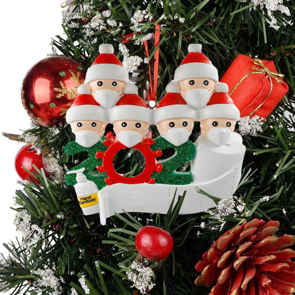 Personalisierte Weihnachtsdekoration „Survived Family Of Ornament 2020“.