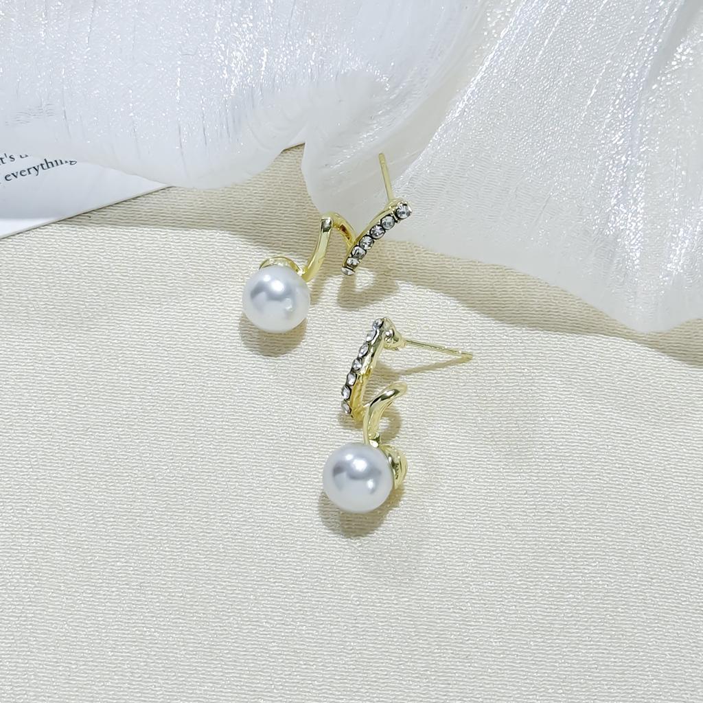 Niche Design Brincos de Pérolas com Diamantes Torcidos Brincos Versáteis Simples para Mulheres