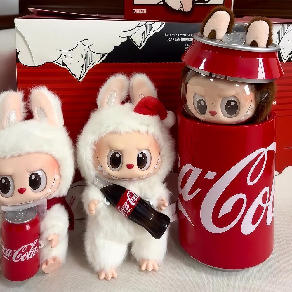 LABUBU Dukke figurer G3 Bilpynt - Vinyl Coca-Cola Flaske Auto Dekor, Speil/Dashbord/Ventilasjonsklemme Ornament, Samleobjekt Sikker Kjøring Gave