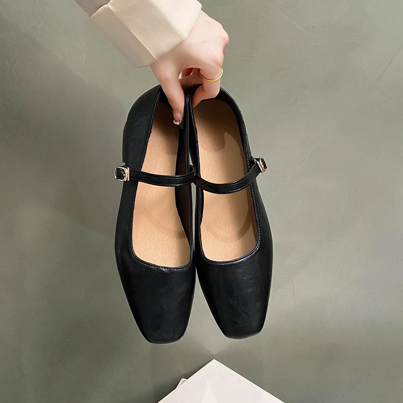 

High heels women s thick heels single shoes autumn and winter new temperament small leather shoes Mary Jane shoes gentle evening shoes 40 чорний