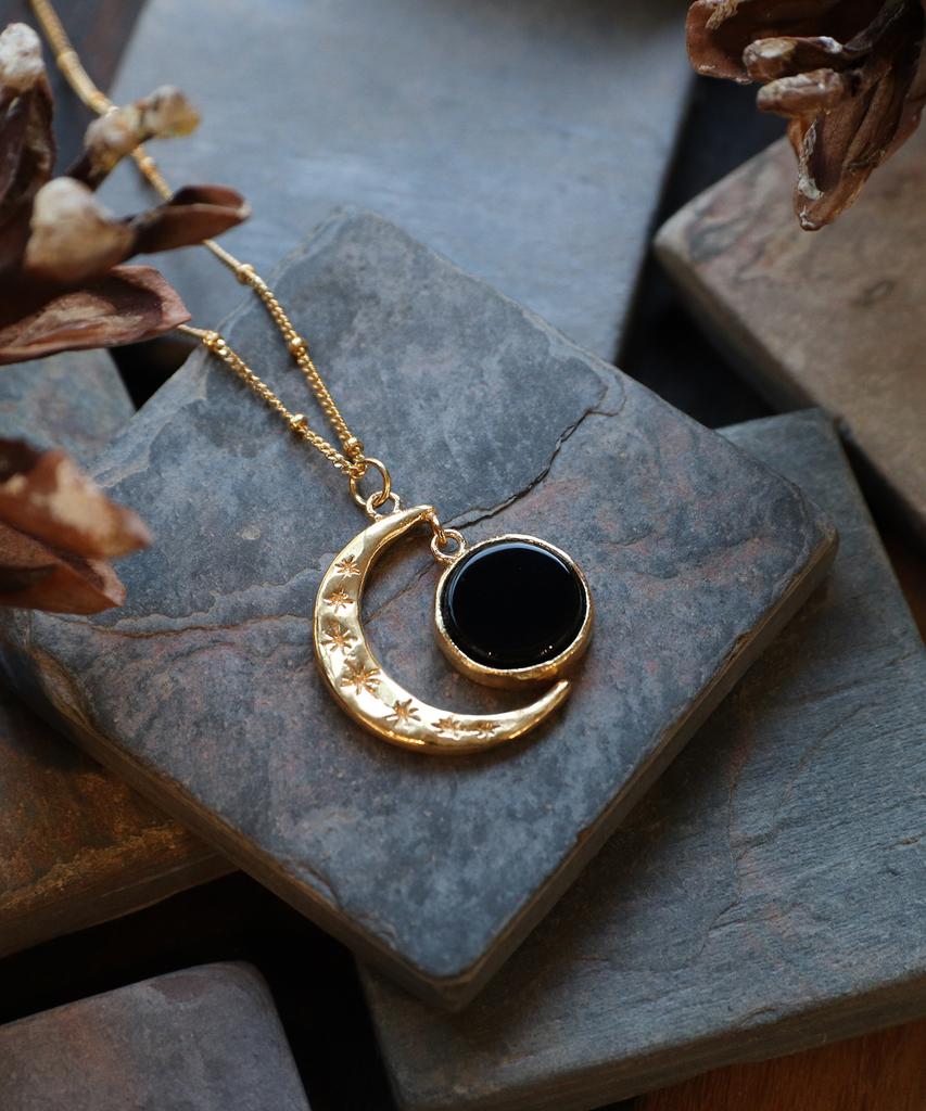 Iris Memory-Hope Moonlight Onyx Necklace No. 1-Gold