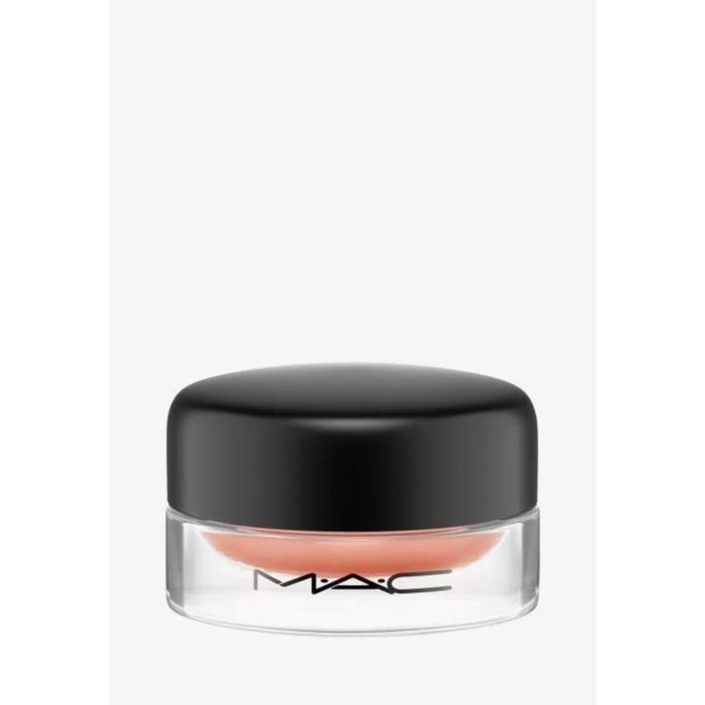 Mac Pro Longwear PaintPod - Art Terra Pitch The colour is called