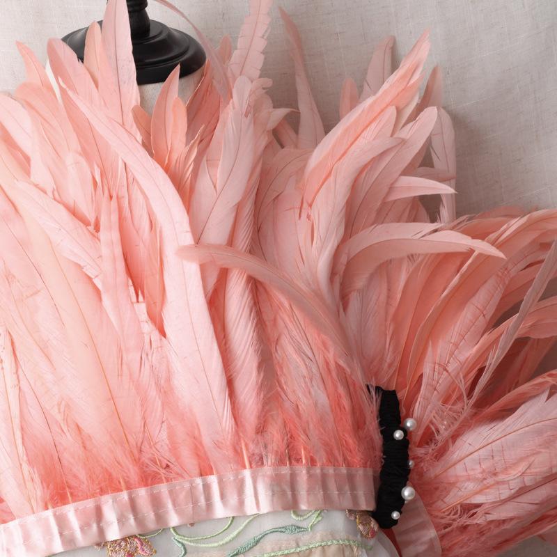 2 M/Piece Rooster Tail Fabric Edge Chicken Feather Fabric Strip Performance Clothing Skirt Fabric Belt Shawl Feather Decoration Clothing Accessories