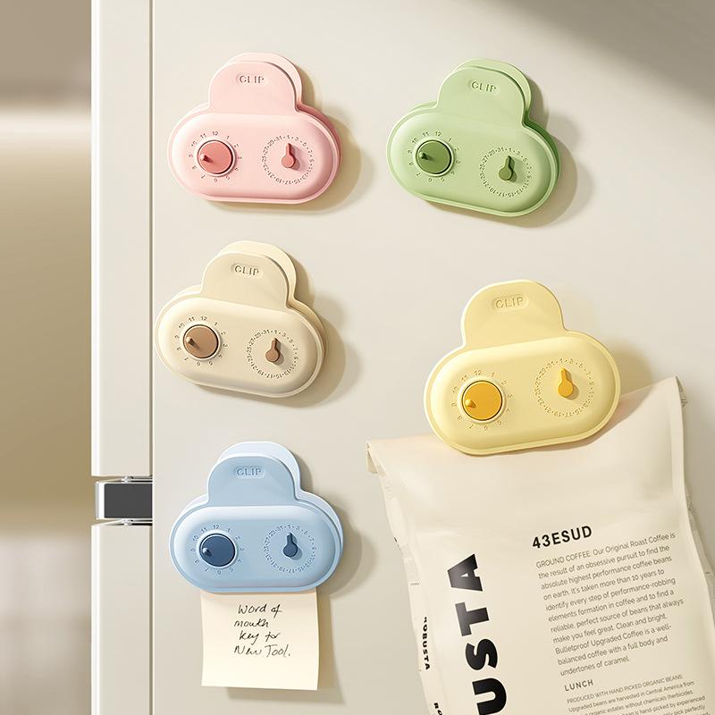 Cartoon Creative Sealing Clip with Date Circle, High Value Magnetic Sticker, Cute Snack Sealing Clip, Food Clip.