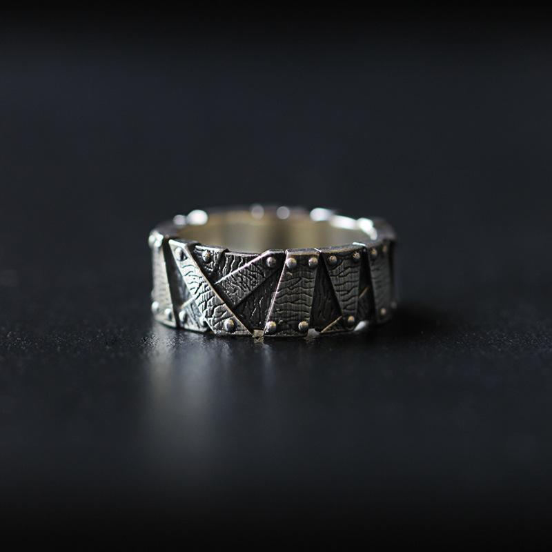 Vintage Fence Carved Adjustable Open Ring for Men Rugged Industrial Biker Jewelry Motorcycle Gothic Punk Accessory Gift
