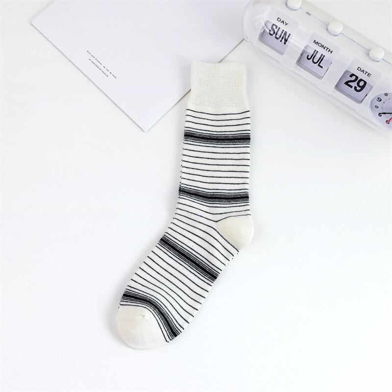 

Long-sleeved Socks for Women, Retro and Slimming; Mid-sleeved Socks with Colorful Sports and Irregular Stripes for Men 1 pair білий
