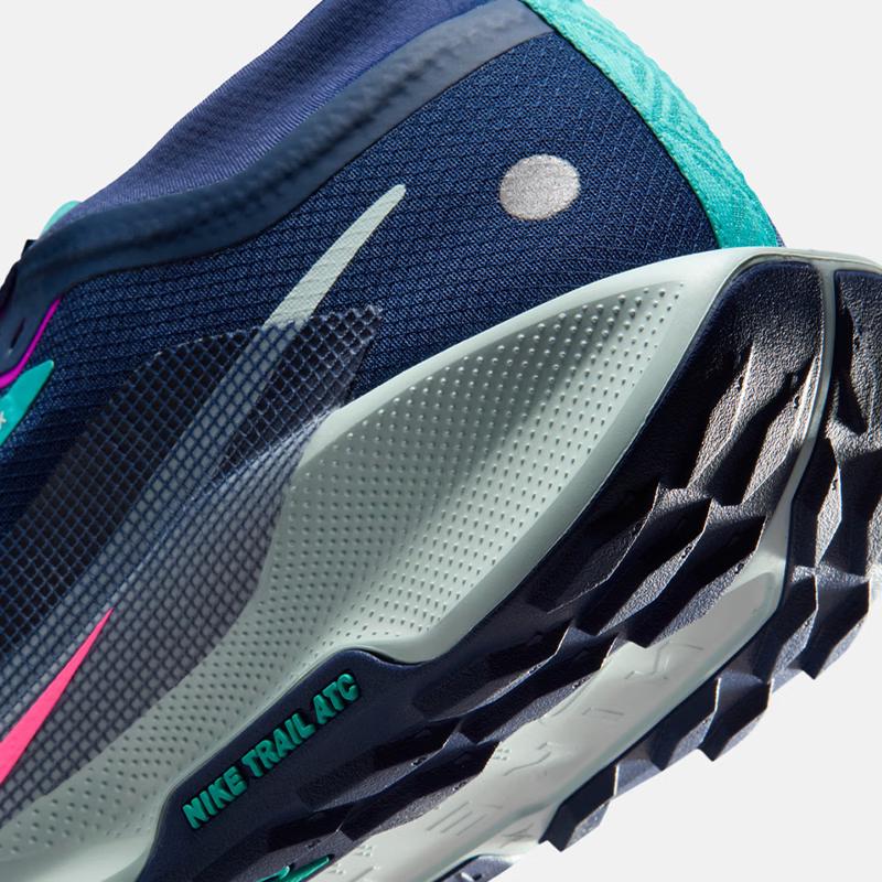 Nike Men's Pegasus Trail Waterproof Running Shoes