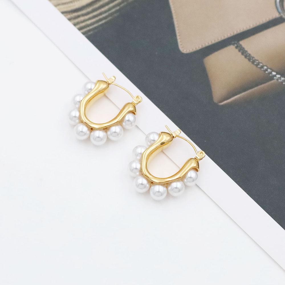 U-Shaped Pearl Ear Cuff: Versatile High-End Design In Titanium Steel for Women's Fashion