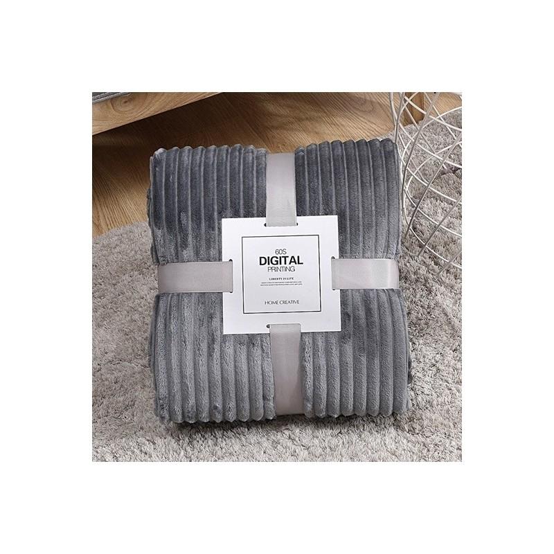 Luxuriöse Polyester-Plüsch-Kuscheldecke mit dickem Korallenfleece für den Wintergebrauch zu Hause