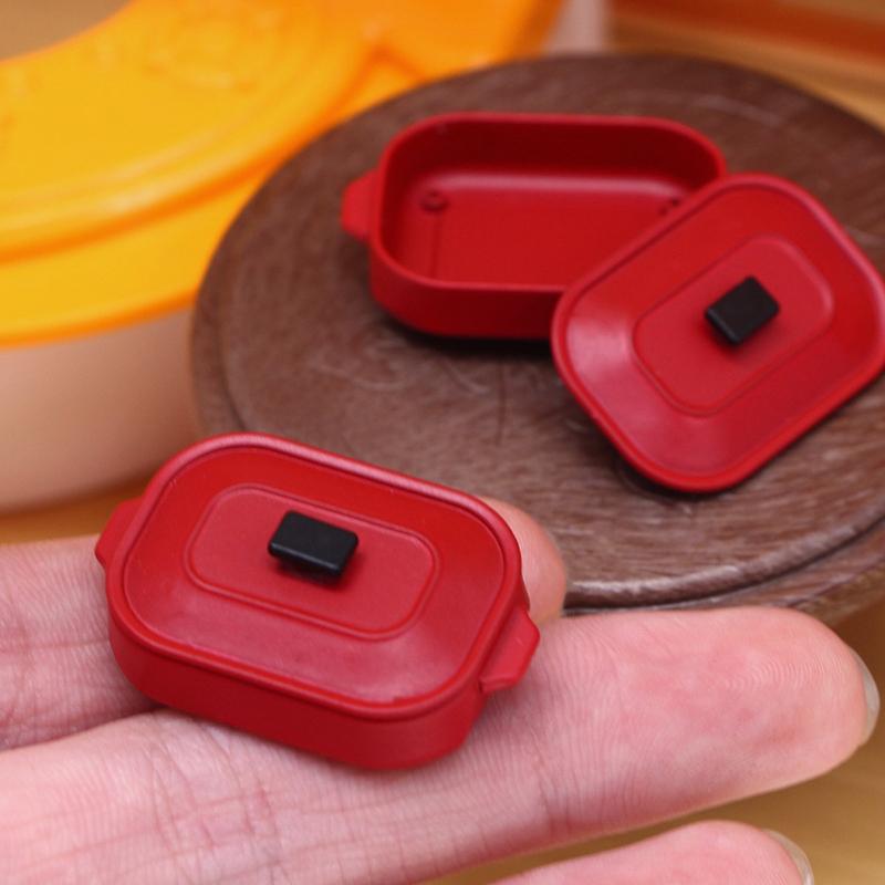 1 Piece Mini Simulation Cooking Pot Model Dollhouse Kitchen Decoration Miniature Food Play Scene Prop