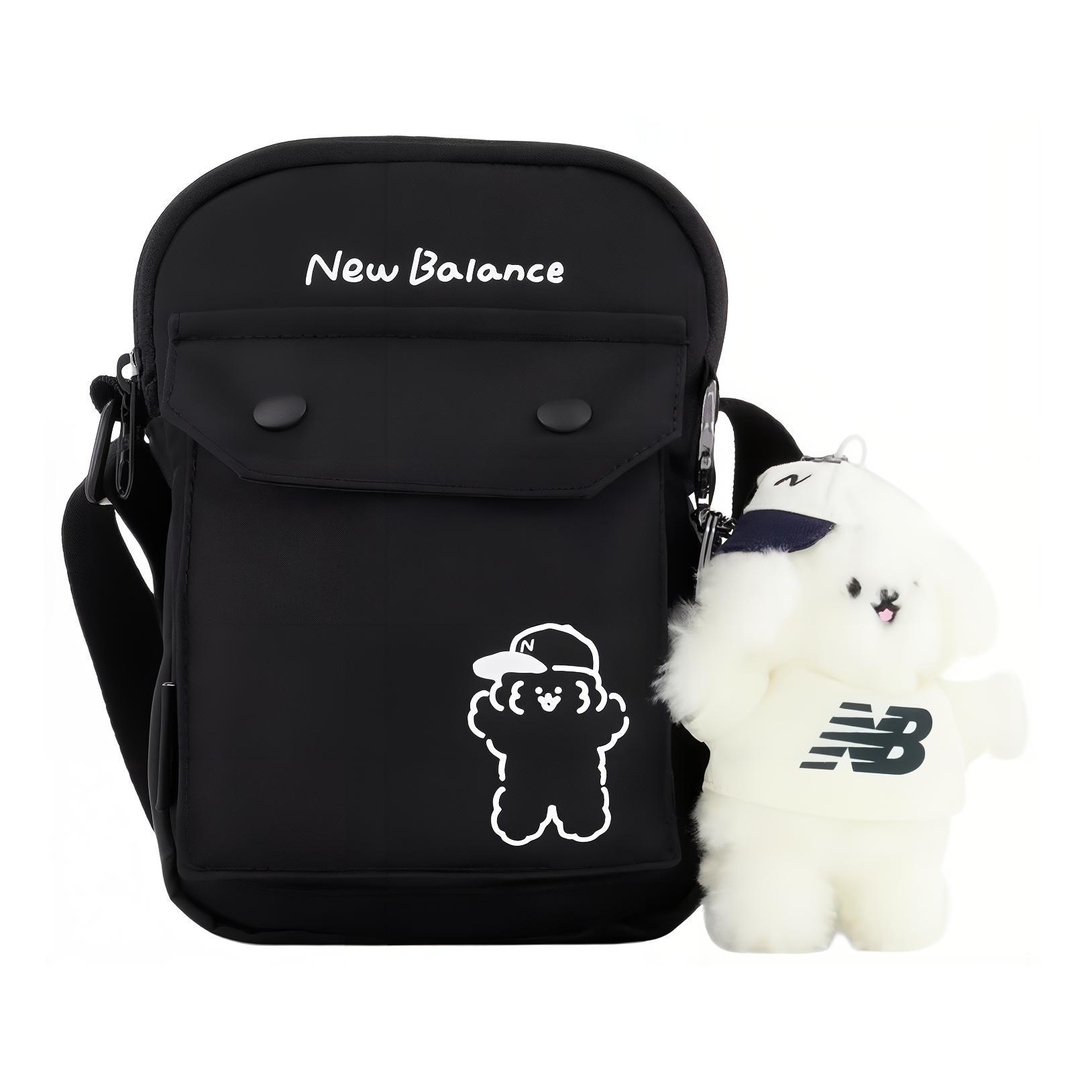 New Balance Casual Fabric Crossbody Bag Unisex bags Black LAB42407BK Black 24990₽