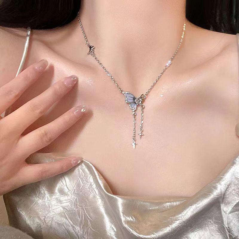 2024 Vintage Double-Layer Pearl Necklace with Heart Pendant