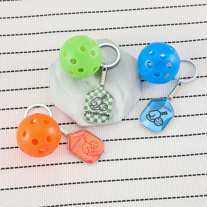 Creative Zinc Alloy Pickleball Racket Keychain Pickle Sports Keychains Simulation Sports Equipment Pickleball Paddle Keychains