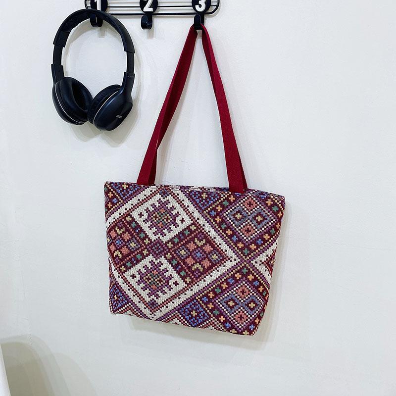 

Осенняя новая сумка через плечо в этническом стиле, вместительная переносная сумка-тоут, популярная в этом году вязаная универсальная женская сумка для поездок на работу красный
