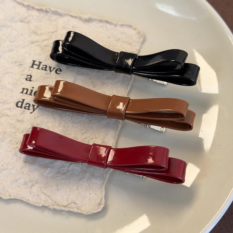 Retro Glossy Leather Bow Hair Clips Headband Bangs Clip For Woman Girls Simple Sweet Hairpins Barrettes Fashion Hair Accessories