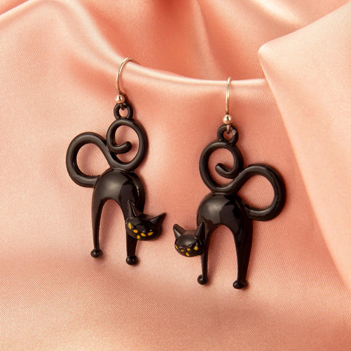 

Хелловінські сережки з павуком, черепом, гарбузом та кажаном: Унісекс, Веселий та Перебільшений