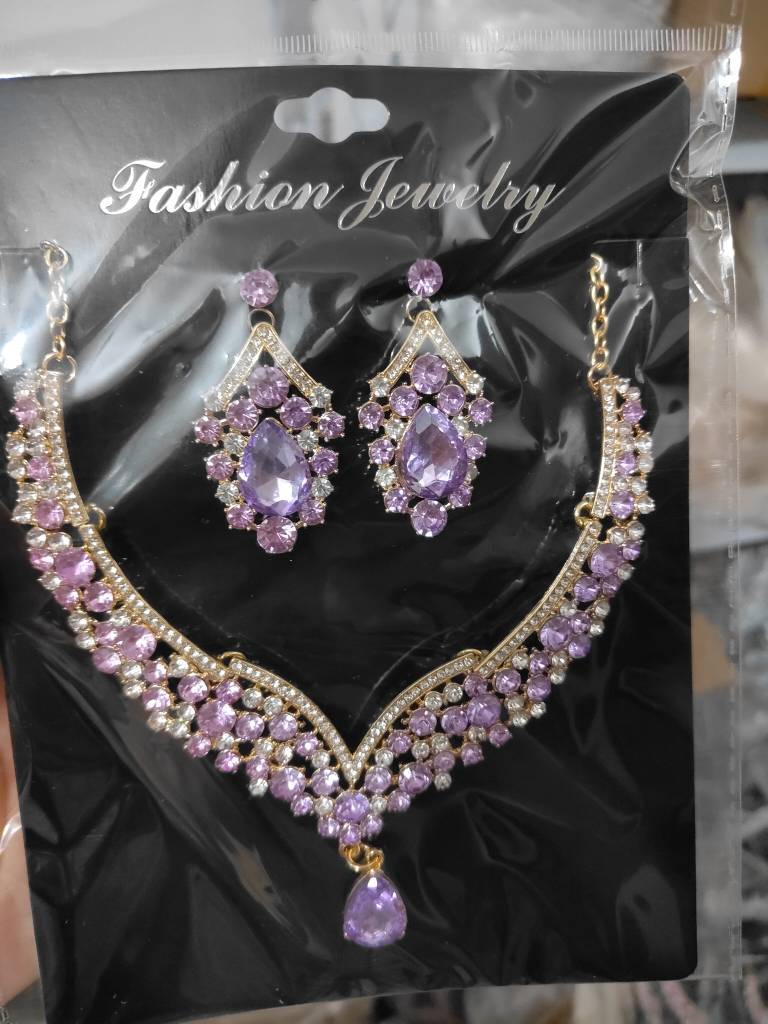 2026 Retro Jewelry Exaggerated Necklace Earrings Large Set Luxury Crystal Jewelry Banquet Wear