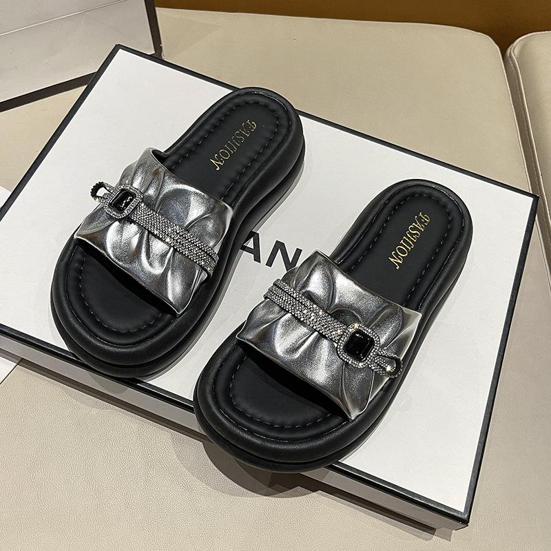 

Толстоподошвенные крутые шлепанцы со стразами женские летние толстоподошвенные крутые шлепанцы, популярные новые мюли для пляжа 40 серебряный