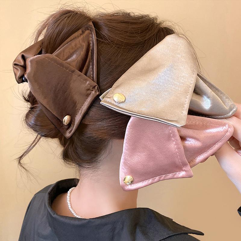 1Pcs Women'S French Luxury Shark Clip French Fabric Shell Triangle Hair Clips Hair Accessories
