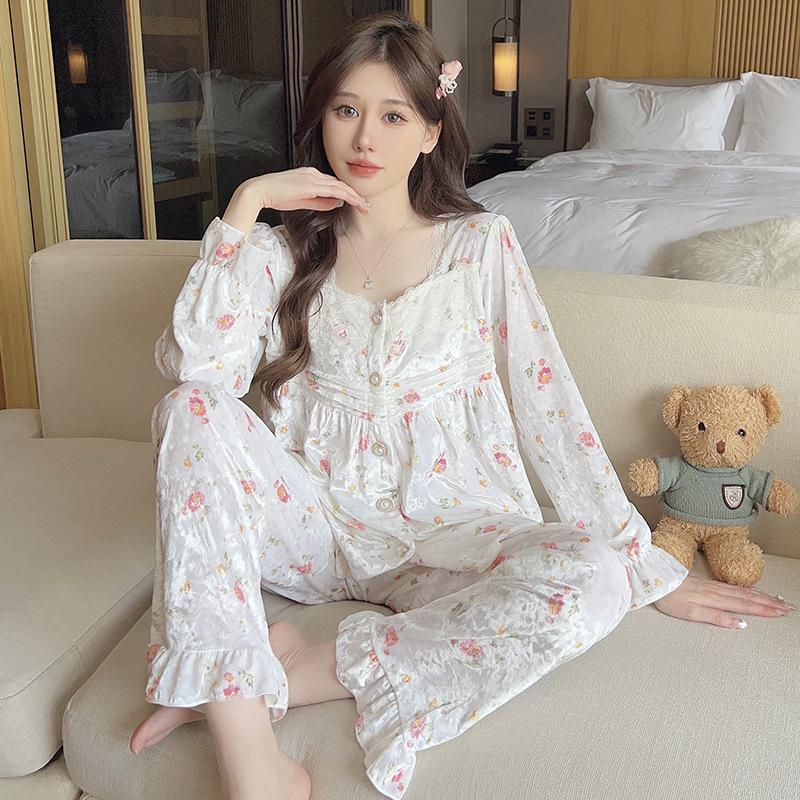 2024 Herbst/Winter Damen Gold Samt Pyjama Set: Langärmlig & Hose, Palastprinzessinnen-Stil, Innen-/Außenbekleidung