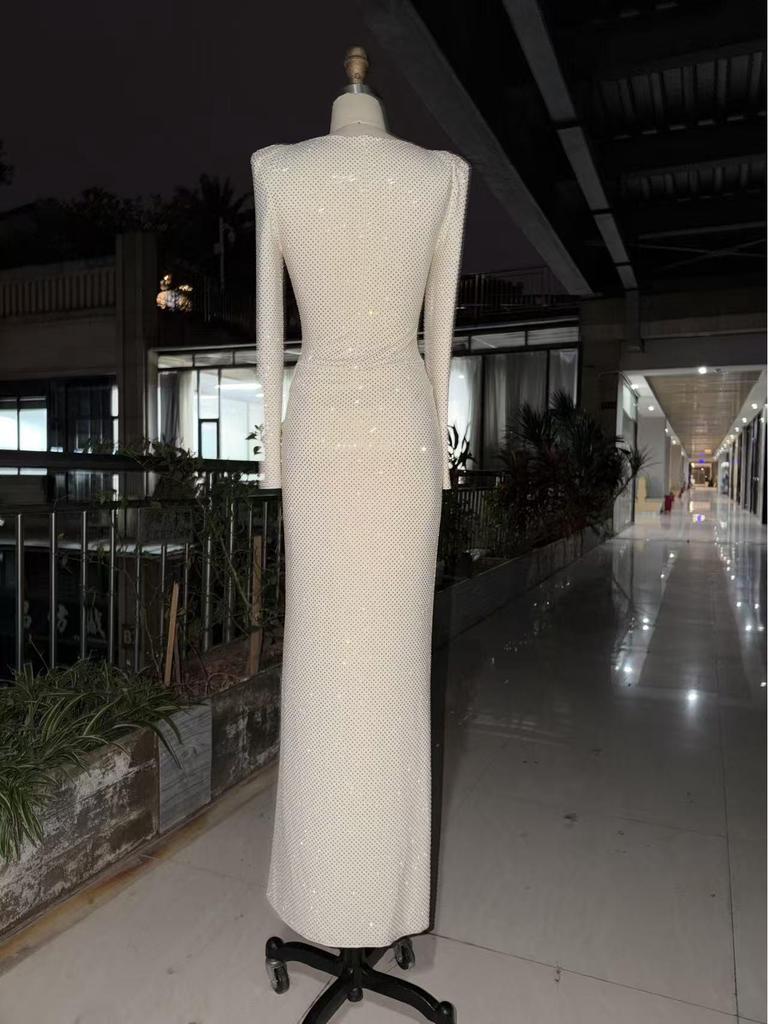 Elegant European & American One-Shoulder Twisted Evening Dress for Women
