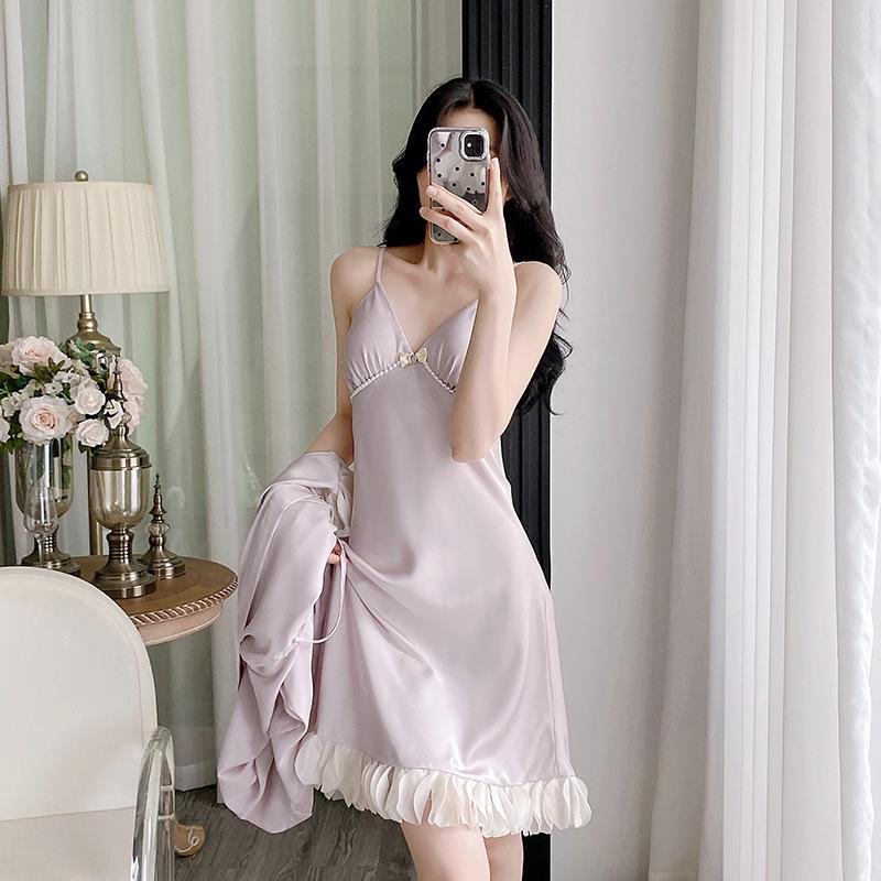 Dámské pyžamo z ledového hedvábí s V-výstřihem a volánky 2025 - Stylové, Sexy a Univerzální pro Domov nebo Ven