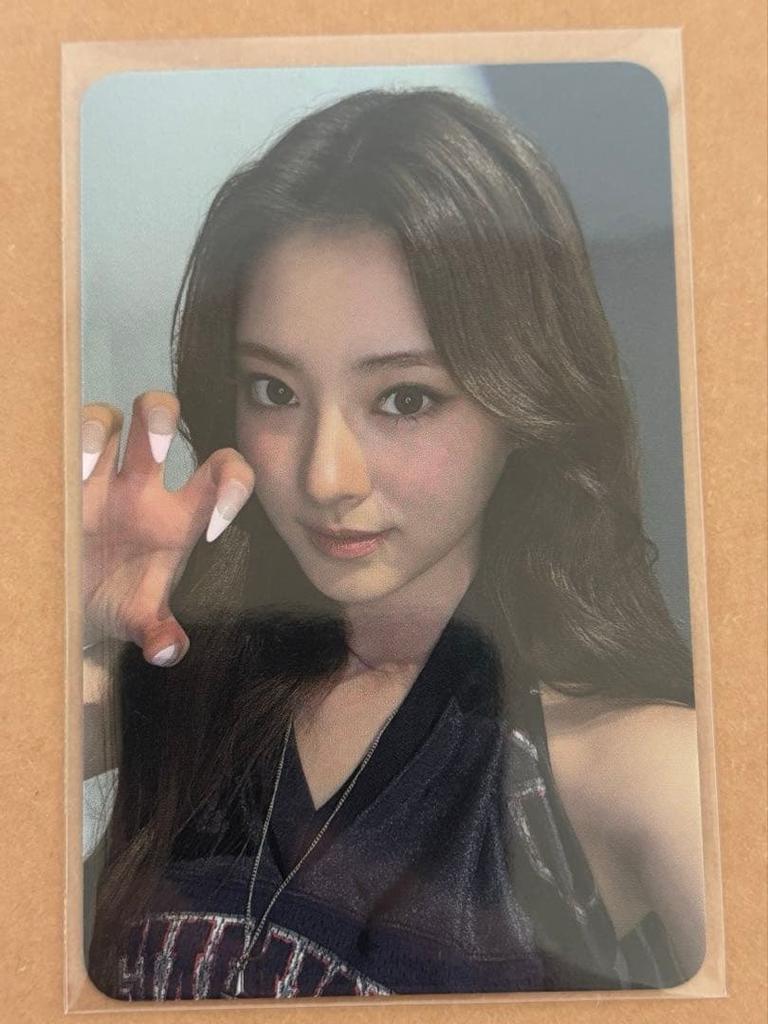 [USED] meovv Anna Choom bonus trading card