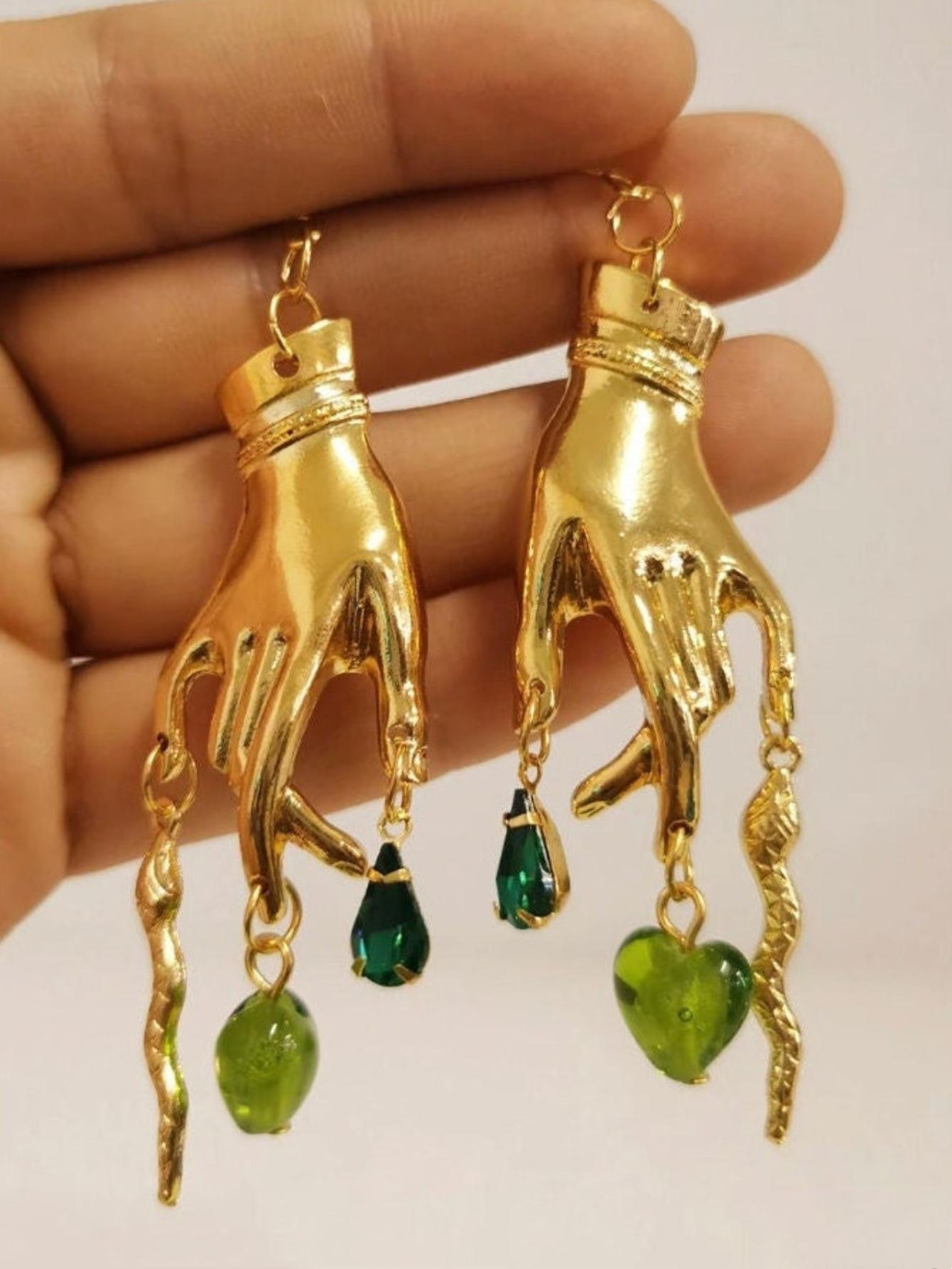 

Ancient Egypt Gold Color Hand Snake Green Heart-shaped Water Drop Tassels Dangle Earrings for Women Hallowmas Trend Jewelry Gift