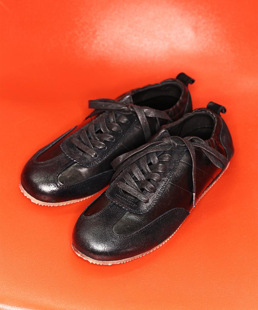 Yase Lowline Pang Sneakers Black