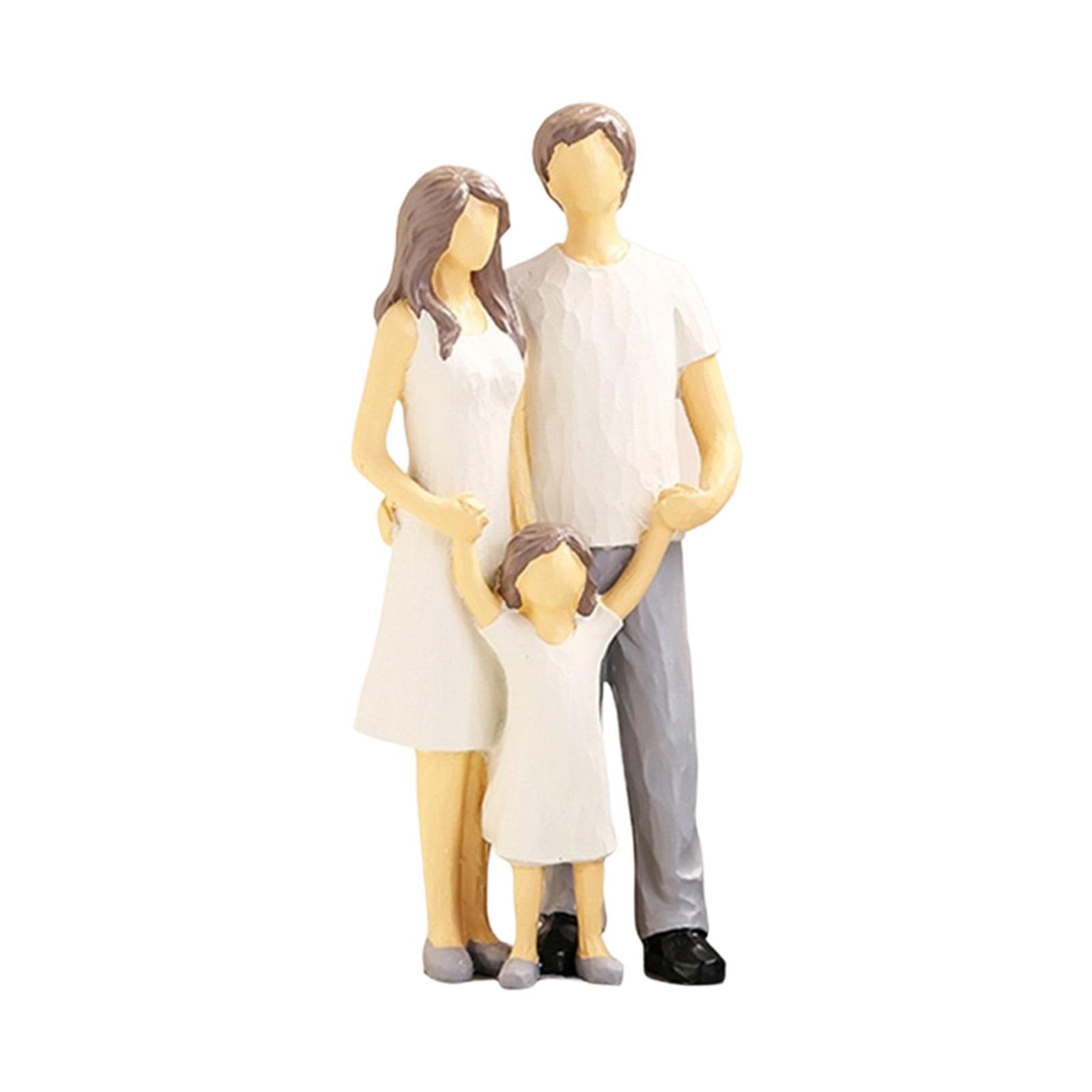 

Happy Family Resin Handicraft Home Decoration Ornaments Holiday Character Statues Wedding Gifts One Size