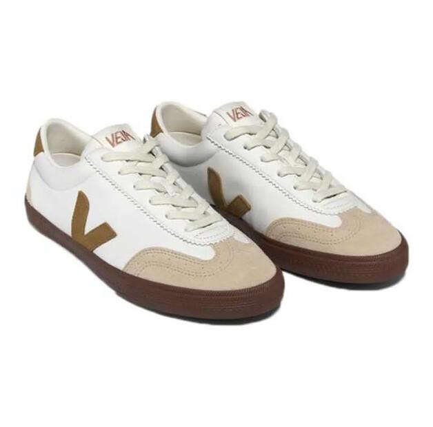 

Veja Кросовки Volley