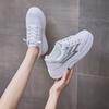 Moda rasteiras femininas Outono 2024 Novas mulheres Little White Shoes Platform Sneakers Vulcanized Shoes Casual Running Shoes mulher flats