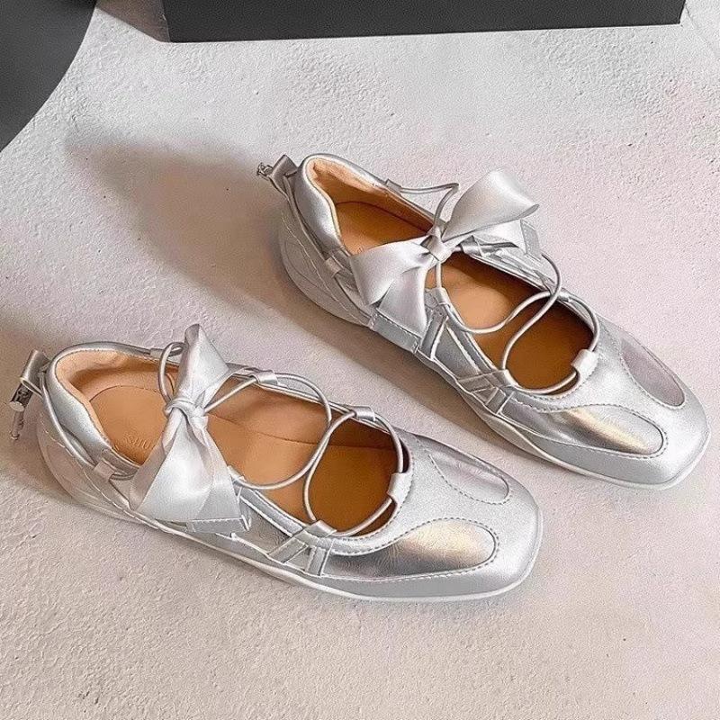 Soft sole not tired feet French shallow mouth single shoes women's 2025 spring new fashion versatile high value Mary Jane single shoes