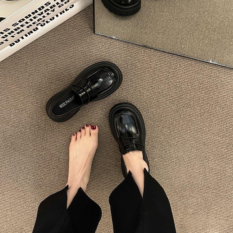 

Маленькие кожаные туфли женские весенние черные туфли Lefou на толстой подошве ретро-туфли 40 чёрный