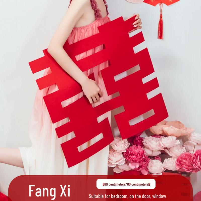 Wedding Heart Banner: Creative Photo Prop for Dress Photography and Follow-Up Shots