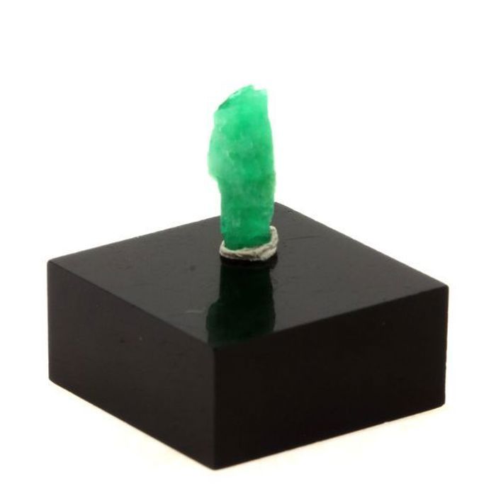 Pierres et Minéraux. Emeraude. 1.44 ct. Mingora emerald deposit, Swat District, Pakistan.