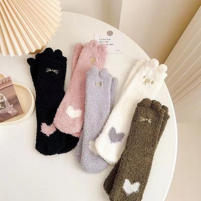 Women's Fall and Winter Cute Cartoon Cat Socks Comfortable Thick Warm Floor Socks