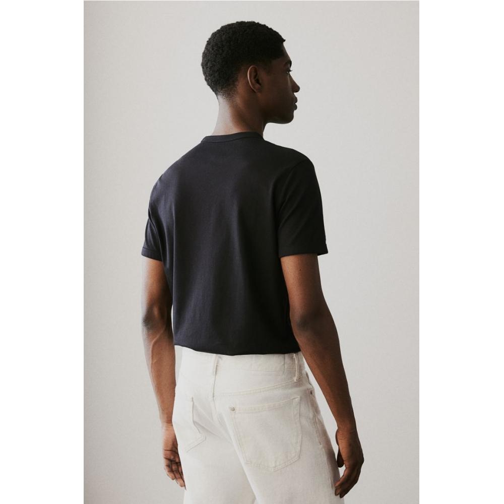 H M sliM FiT CoTTon T sHirT Black