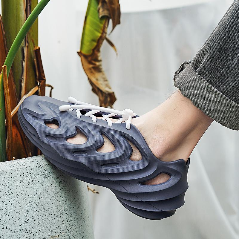 Fashion Summer Men Sandals Ultra Soft EVA Clogs Mens Breathable Garden Shoes Wading Beach Shoes Comfortable Slippers Sneakers