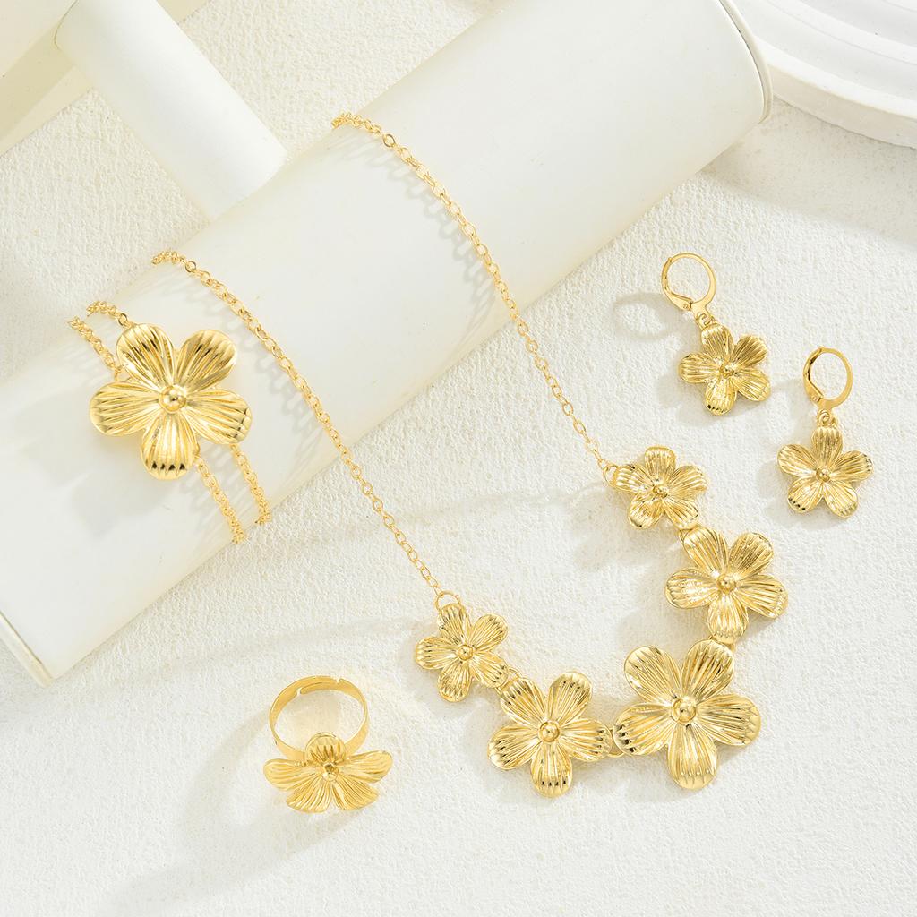 5pcs Vintage Elegant Gold Color Metal Flower Earrings Rings Bracelets Necklace Sets for Women Luxury Banquets Daily Wear Jewelry