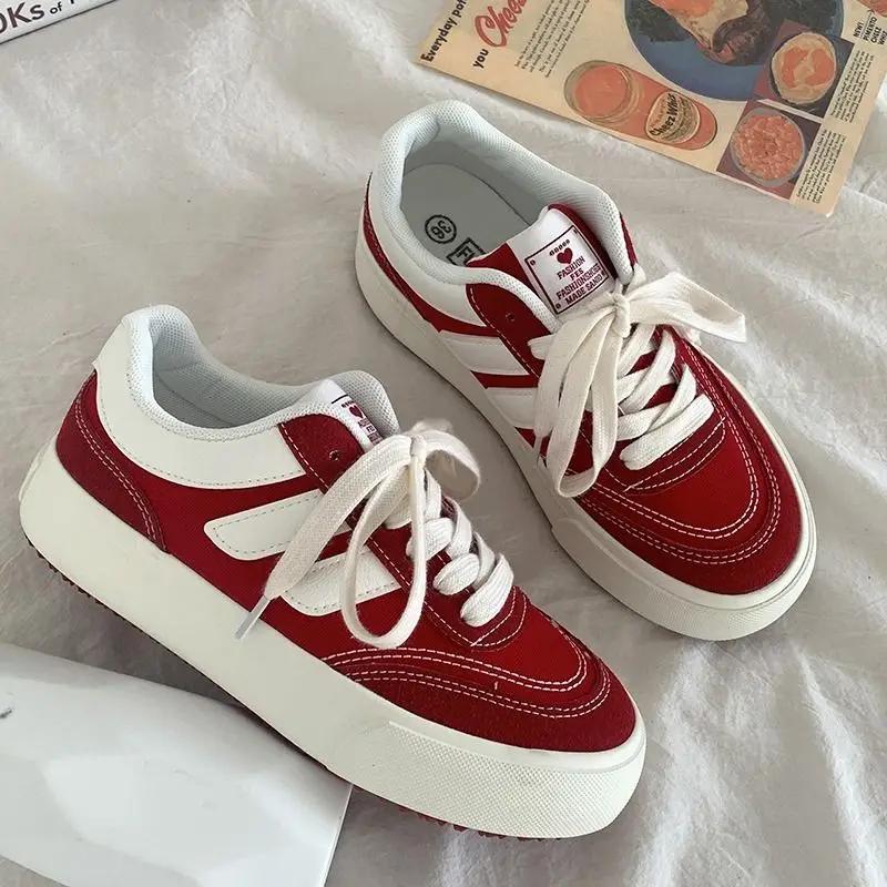 Fashion 2024 New Red Women Vulcanize Shoes Casual Platform Sneakers Vintage Sports Female Korean Designer Flats Harajuku School Tennis