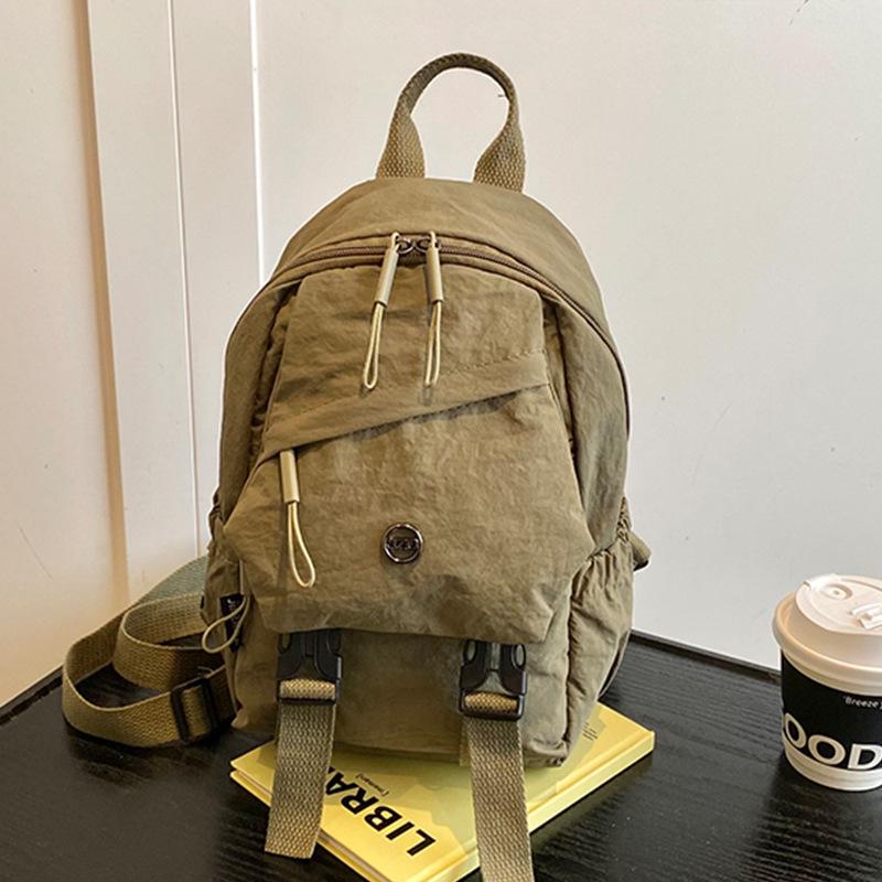 2025 new fashionable atmosphere simple backpack solid color schoolbag large capacity shoulder bag popular small square bag