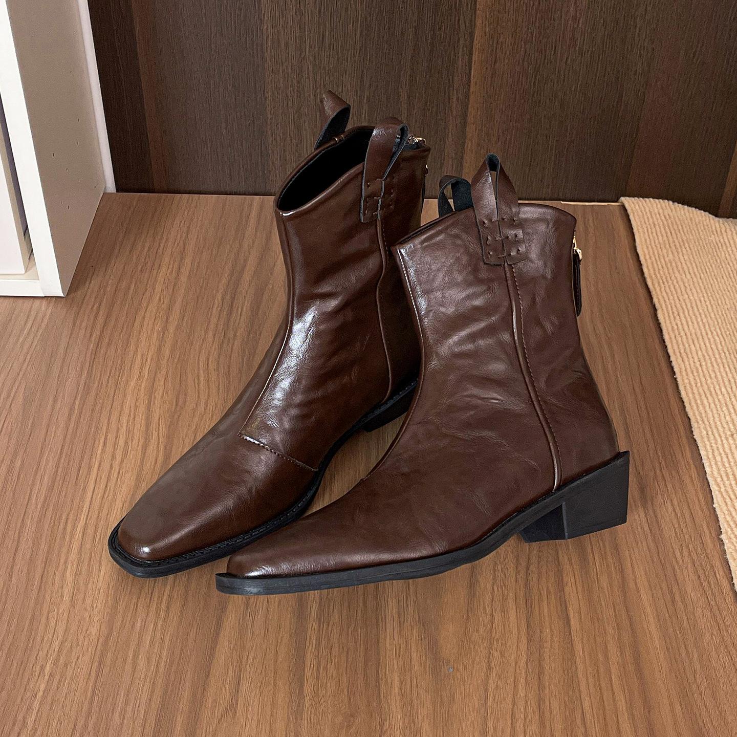 

Women s Autumn/Winter Pointed-Toe Padded V-Cut Vintage-Style Chunky Heeled Short Boots 34