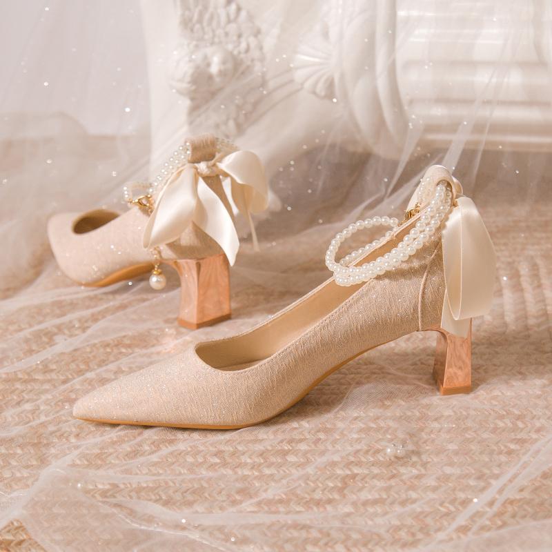 

Модные туфли-лодочки с бантом из бусин, женские туфли на среднем каблуке, дизайнерские туфли с острым носком, элегантные туфли-лодочки, новинка осени 2025, элегантные туфли для вечеринки, свадебные туфли zapatillas mujer 40