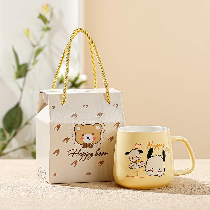 

Керамическая чашка высокой ценности с крышкой и ложкой, набор чашек для воды, подарочная коробка, милая чашка, сувенир, подарок на открытие 401-500ml