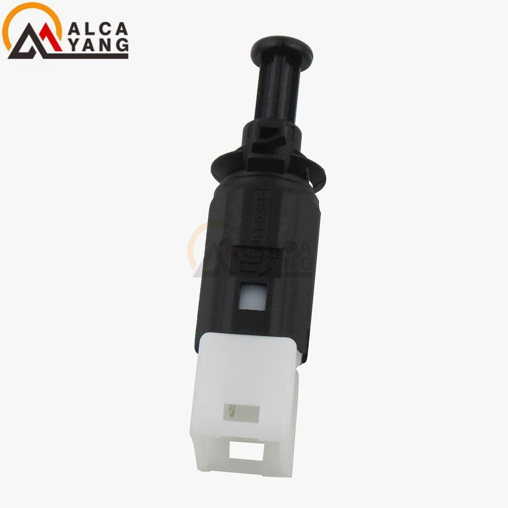 High Quality Brake Light Switch For Nissan Primastar Kubistar RENAULT Clio Espace Kangoo Laguna Trafic 7700414988 454 545 02 14 Switches Seat 3
