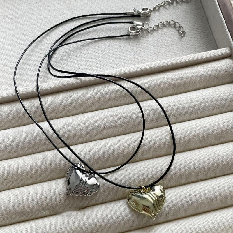 Fashion Love Heart Pendant Necklace Black Leathers Rope Choker Neck Chain Elegant Clavicle Chain Necklace Party Jewelry