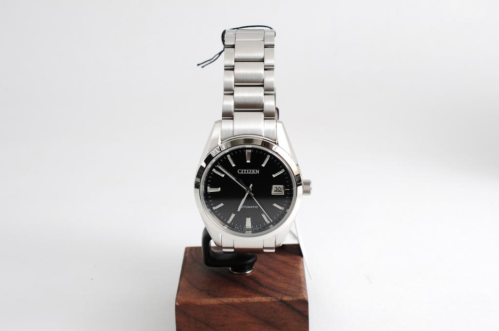 Citizen Mechanical NB1050-59E Black Automatic Sapphire Glass Men Watch JAPAN NEW