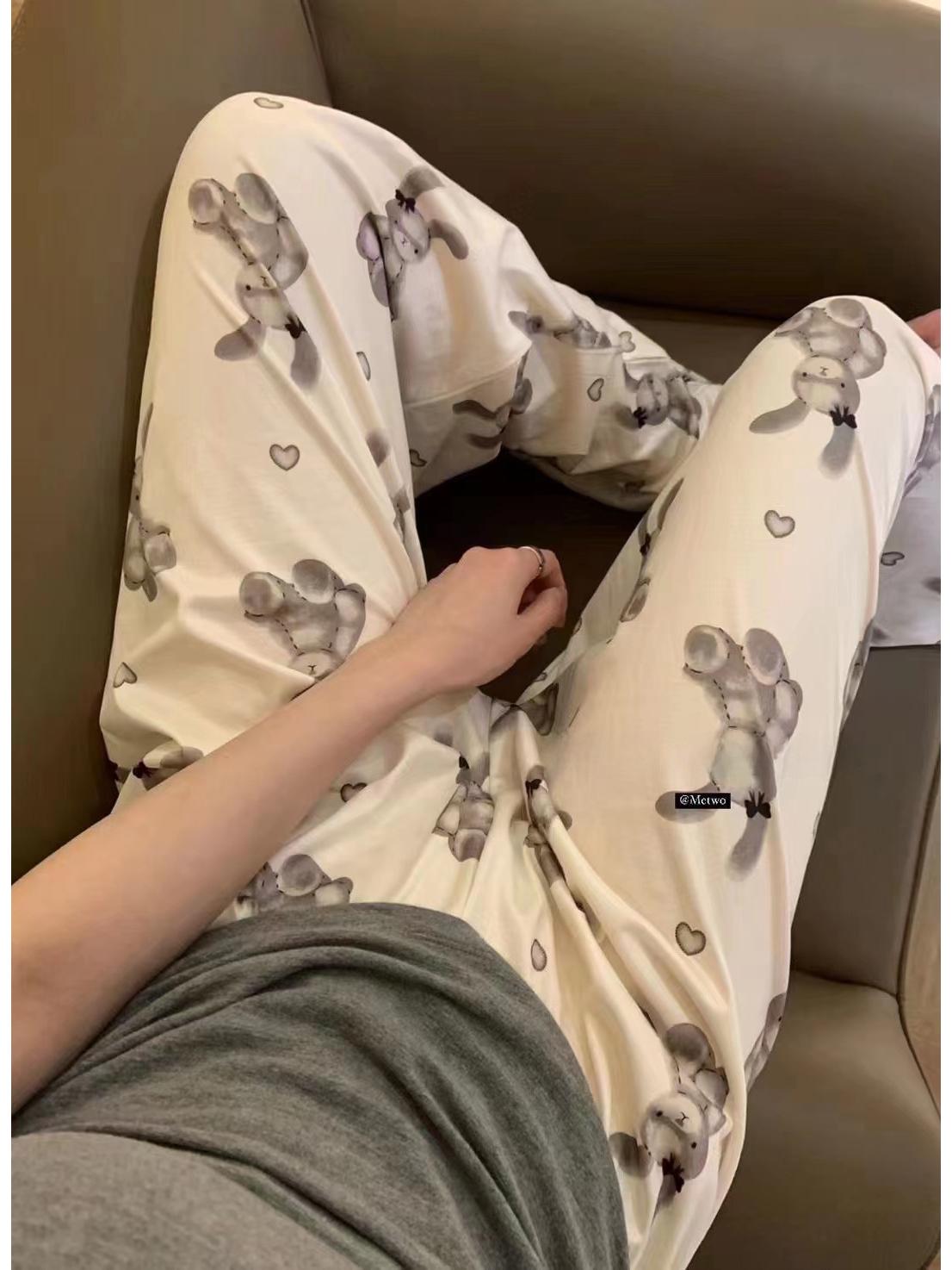 

Жіночі мультяшні піжамні штани: Вільний, зручний для весни, осені та літа. Підходить для дому або на вулиці. XL (110-130 jin)