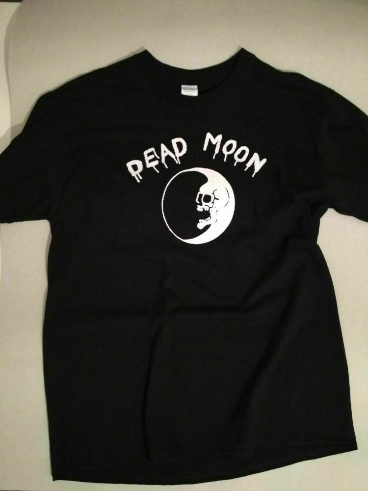 

Dead Moon Black T-shirtwith Hand Pulled Silkscreen Print Punk Rock Band Unisex T-Shirt XXL
